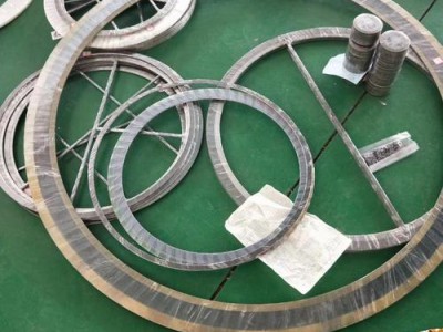 专业生产换热器用的带筋金属缠绕垫片