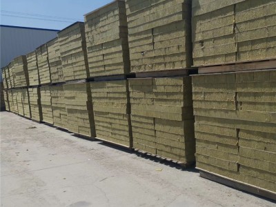 竖丝岩棉复合板生产厂家，砂浆岩棉复合板
