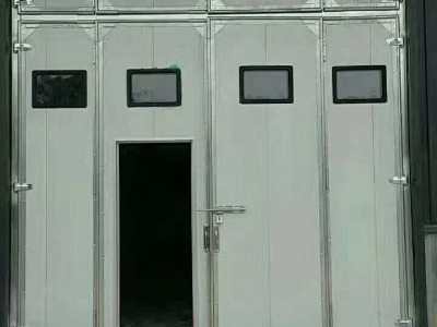 工业门、、大型工业门、工业提升门、工业升门、工业平移门、工业折叠门、机库门、垂直提升门、提升转折门、工厂厂房门、厂房大门图3