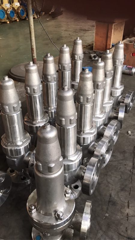 安全阀3.带散热器弹簧全启式安全阀j3